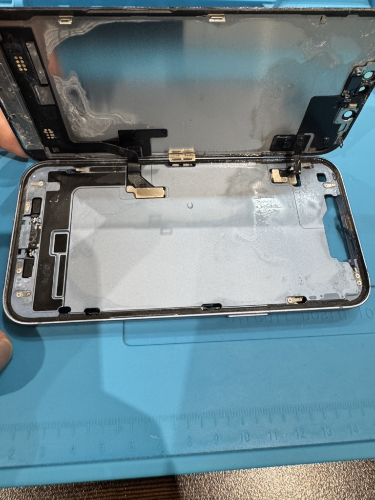 【東近江市】iPhone 14の海水・海での水没修理は「スマホリペアプラス アル・プラザ八日市店」へ!データ救出を最優先