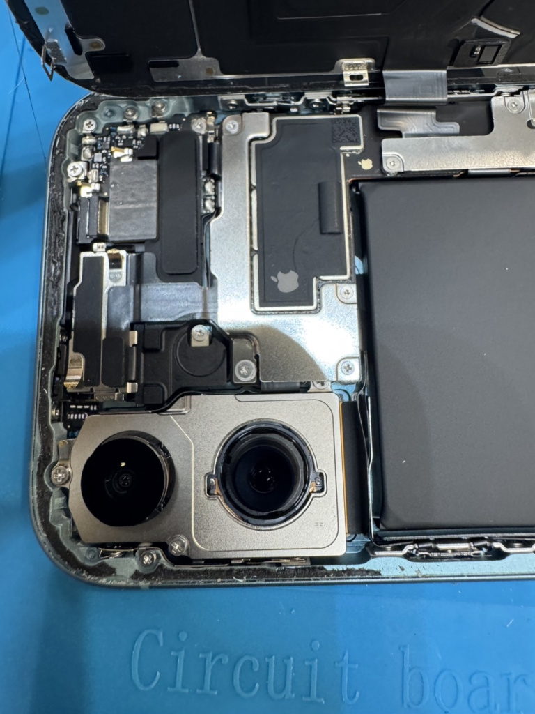【滋賀】iPhone 16のリアカメラ交換はスマホリペアプラスへ！栗東・南草津・八日市でデータそのまま修理
